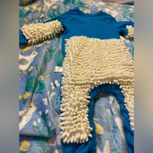 NWOT Baby Duster Outfit - Picture 2 of 3